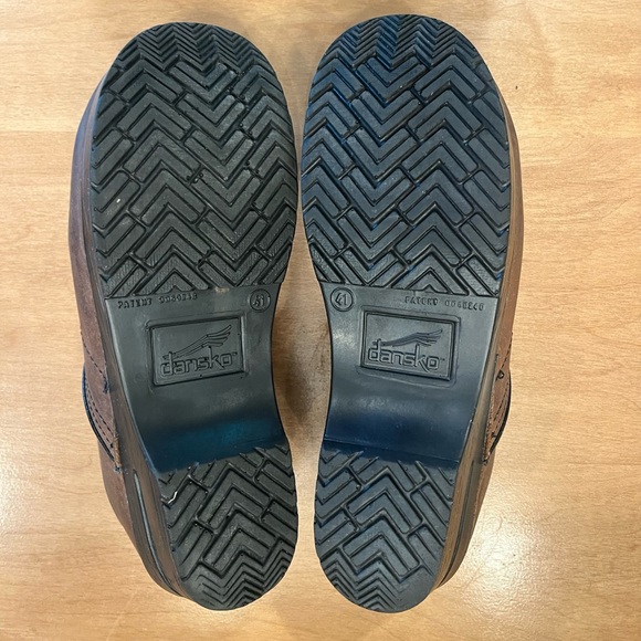 Dansko “antique professional brown” clogs in size 41 - Picture 4 of 7